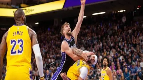 德约科维奇澳网轻取莱赫卡，八强对决阿尔卡拉斯在即